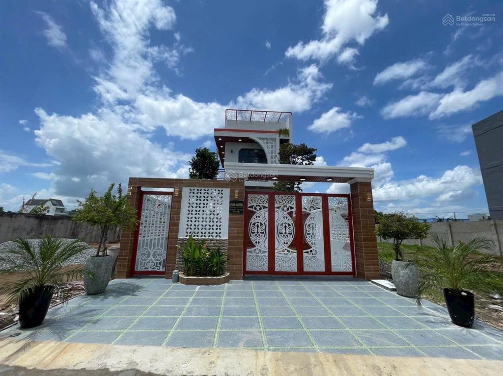 Nhà villa sân vườn ở tân kim cần giuộc, giáp ranh bình chánh