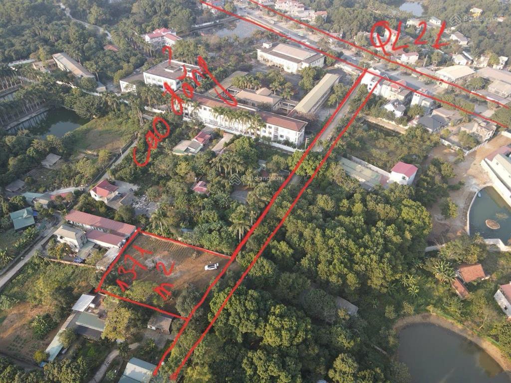 Chính chủ cần bán 1371m2 đất tại xã nhuận trạch, sau trường cao đẳng cộng đồng hà tây