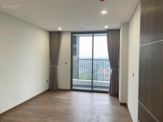 Sẵn căn hộ 2pn vào được luôn giá chỉ 8tr/th.  ngay với em để tư vấn và xem nhà