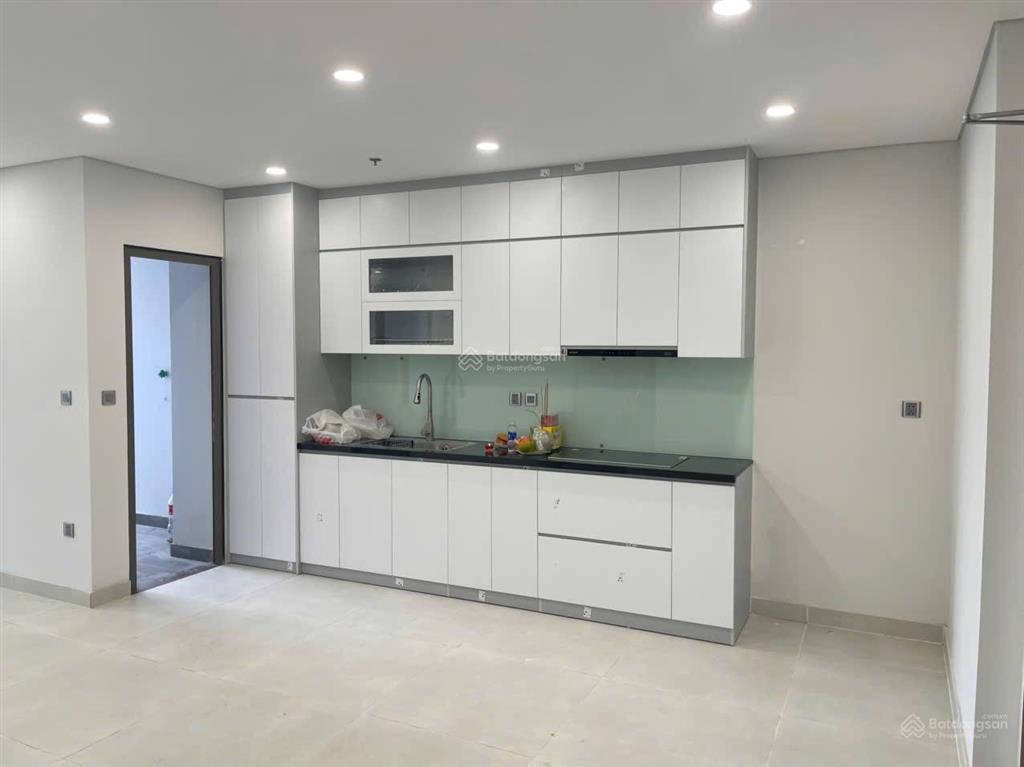 Sẵn căn hộ 2pn vào được luôn giá chỉ 8tr/th.  ngay với em để tư vấn và xem nhà
