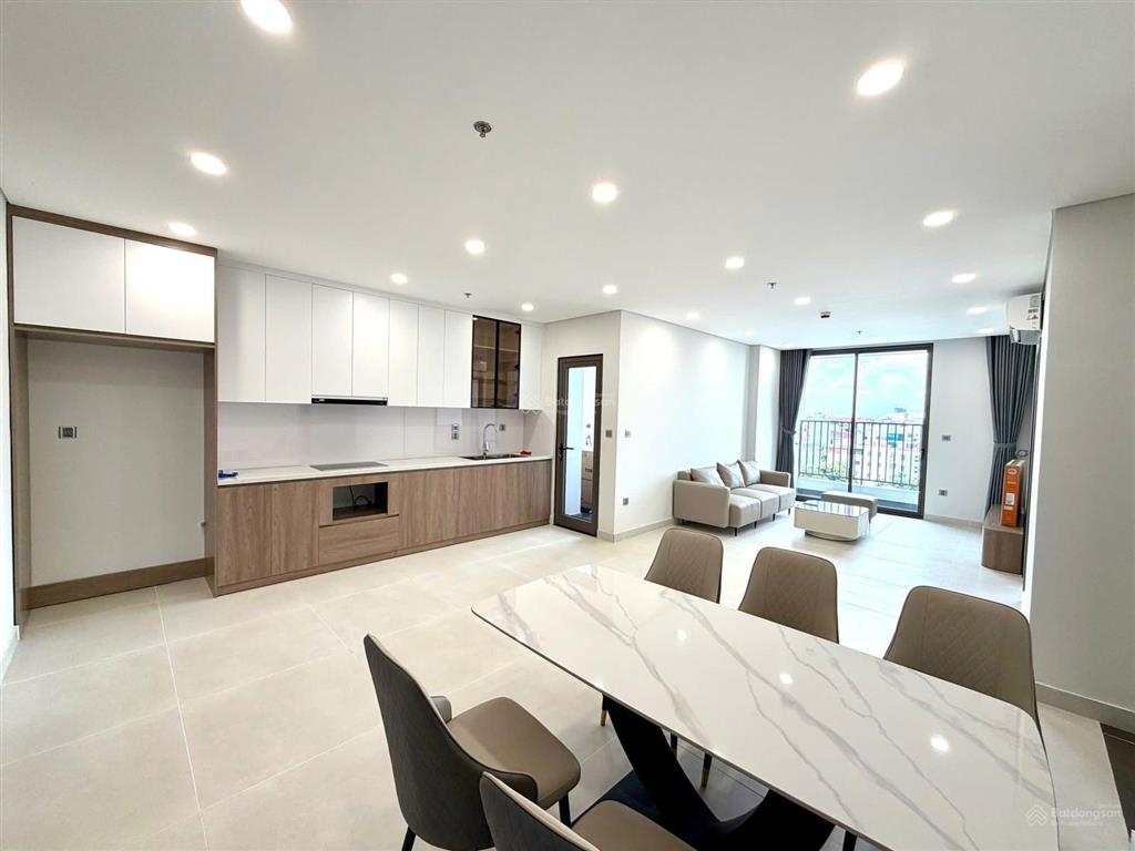 Sẵn căn hộ 2pn vào được luôn giá chỉ 8tr/th.  ngay với em để tư vấn và xem nhà