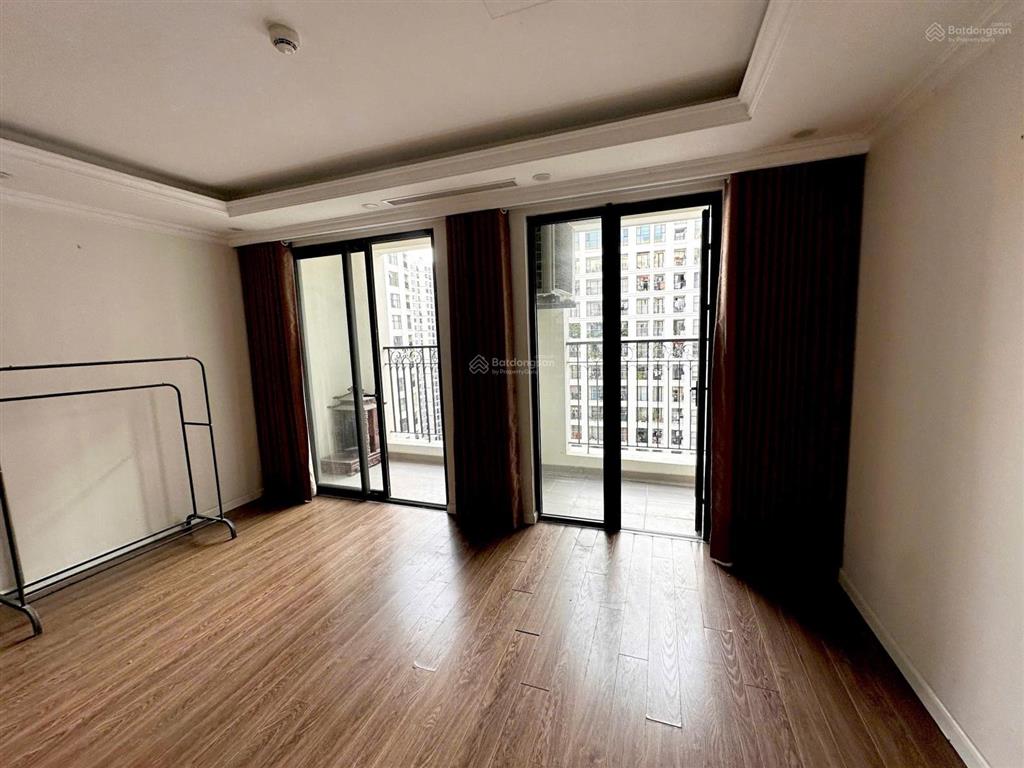 Thiện chí bán nhanh căn hộ 1pn tầng cao thoáng giá chỉ 3,9 tỷ có thương lượng sổ đỏ cầm tay