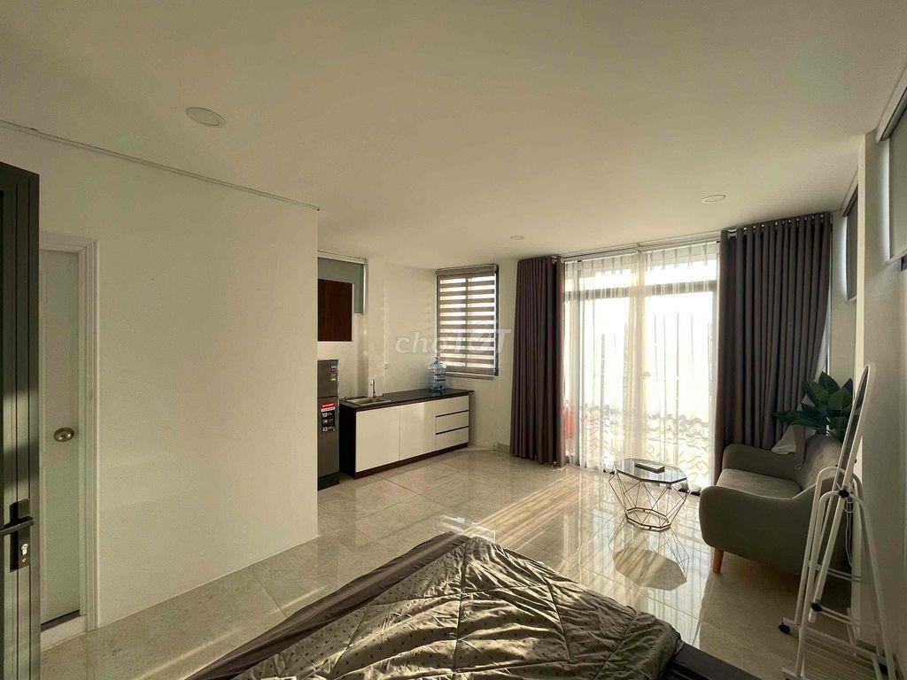 🔥 PHÒNG 1PN BAN CÔNG- QUẬN 1 – 35M² – THANG MÁY, CHỖ ĐỂ XE