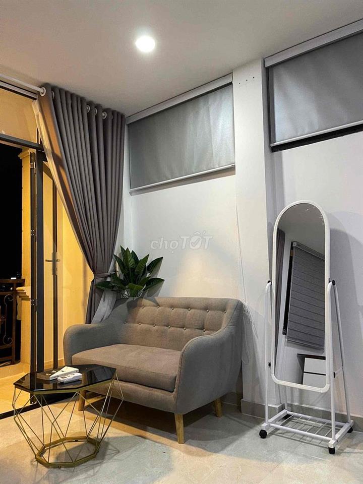 🔥 PHÒNG 1PN BAN CÔNG- QUẬN 1 – 35M² – THANG MÁY, CHỖ ĐỂ XE