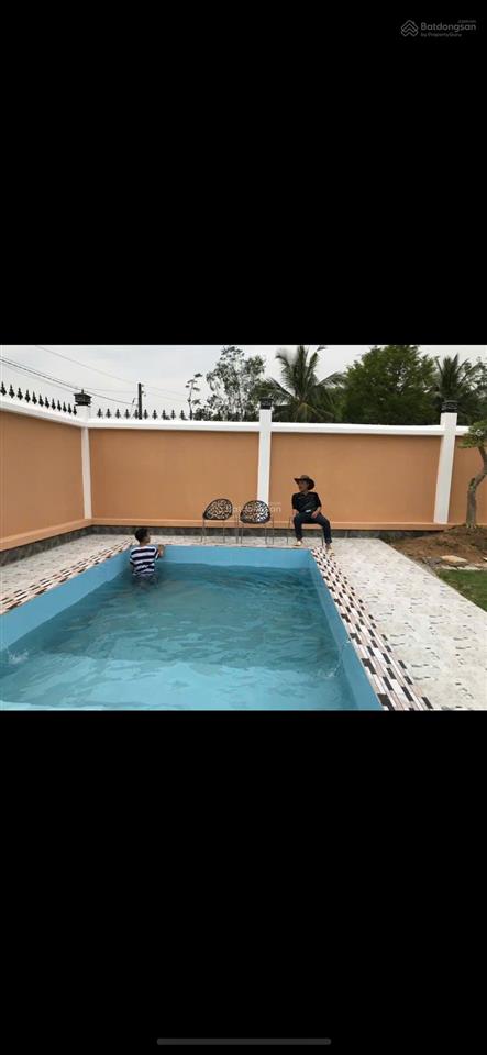Bán nhà 1 trệt 1 lầu 15mx18m diện tích đất 270m2 khu phân lô bàn cờ long trạch  cần đước  long an