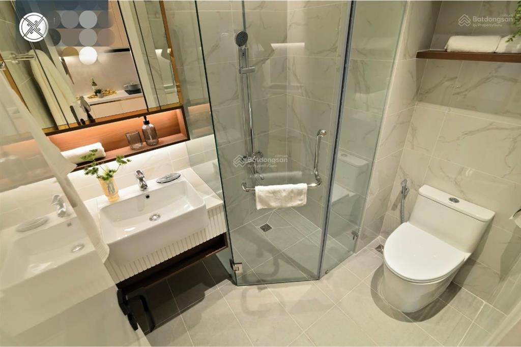 Căn hộ 42m2, nội thất cao cấp, view sài gòn tầng 20 giá chỉ 1 tỷ 350. ngân hàng hỗ trợ vay 70%