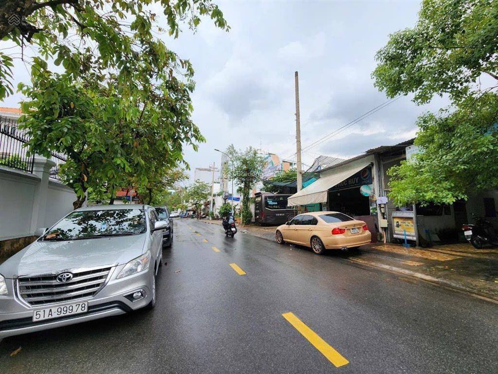 Bán nhà mặt tiền quốc hương, thảo điền, an khánh, 12 x 26m. ctxd hầm 7 tầng. giá 95 tỷ