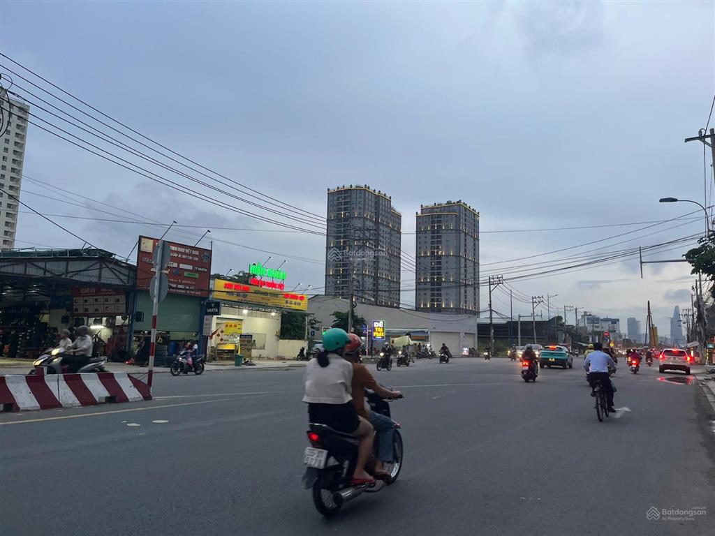 Bán nhà mặt tiền lương định của, an khánh, quận 2. dt 12 x 25m. giá 400tr/m2