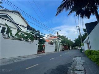 Bán đất góc 2 mặt tiền đườnh trần văn sắc, thảo điền, an khánh, dt 19 x 26m, giá 72 tỷ