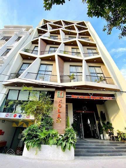 Bán tòa nhà chdv đường nguyễn văn linh, quận 7,dt 15 x 45m, hđt 700tr. giá 159 tỷ