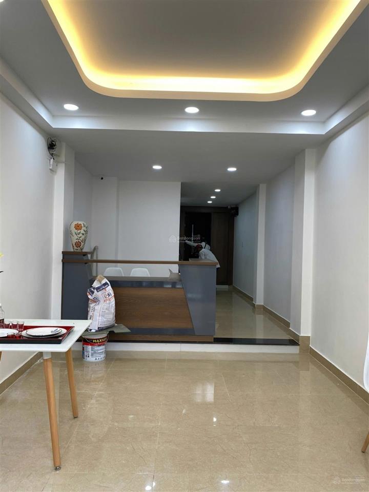 Bán chdv đường nguyễn trãi, quận 5 cũ. dt 7 x 20m. hầm 8 lầu. hđt 135tr. giá 36.6 tỷ
