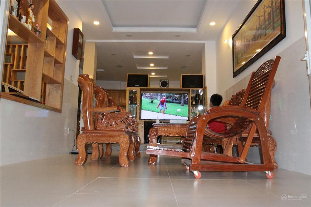 Hẻm ô tô để trong nhà tân bình (6.3x11m) 3 tầng ở liền giá chỉ 10.8 tỷ