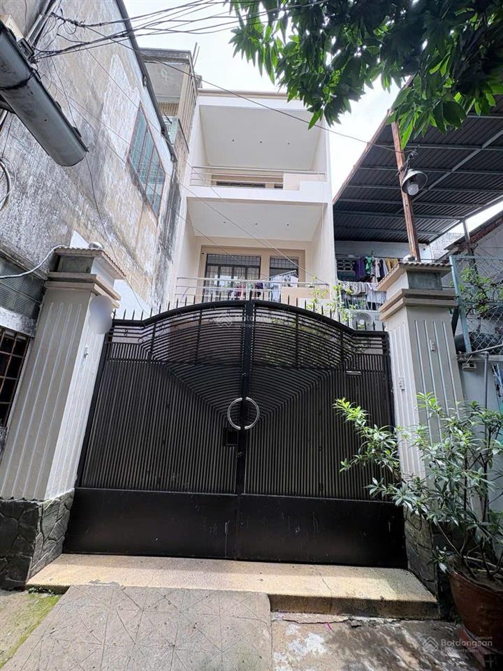 Siêu hot bán nhà lê đại hành, quận 11 (4x18m) 3 tầng hẻm ô tô. giá về 10.8 tỷ tl