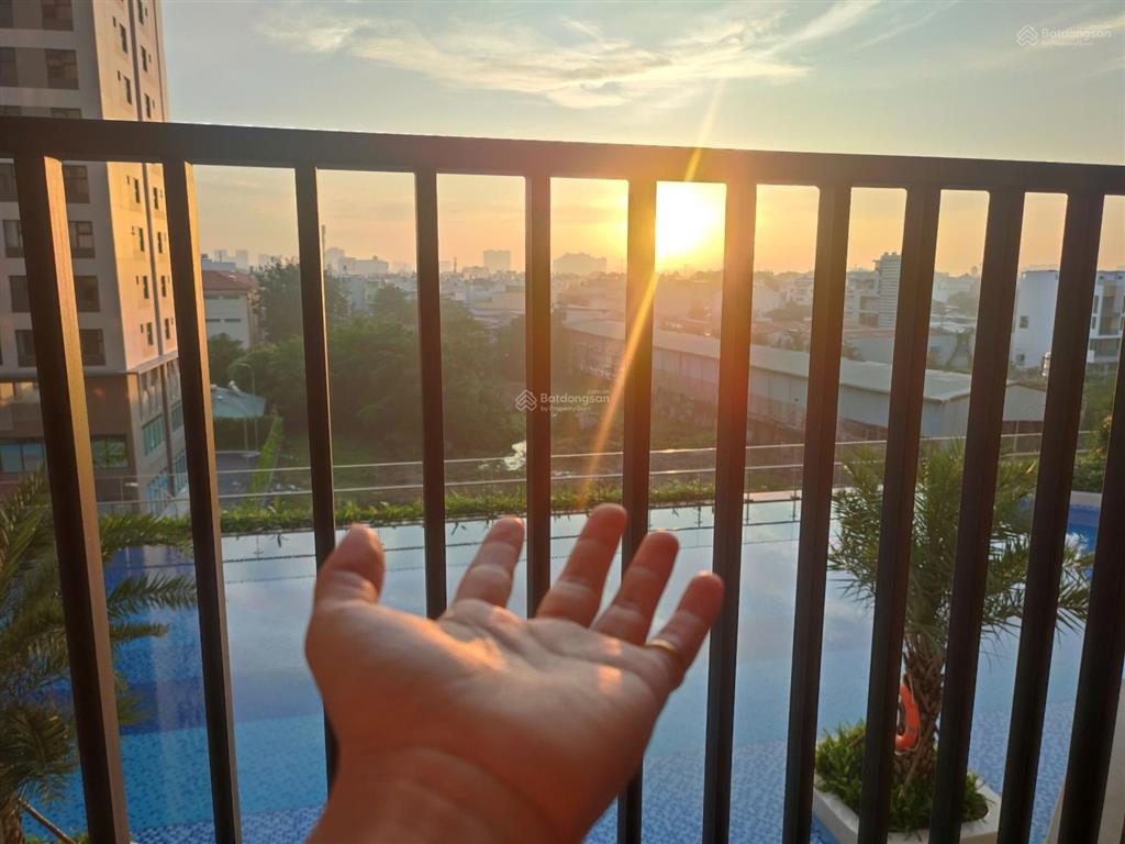 Chính chủ bán gấp căn 1pn + the privia. hướng mát, view thoáng, sổ sẵn giá chỉ 3,3 tỷ  0909 281 ***