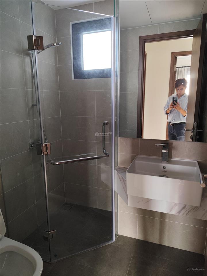 Cần cho thuê căn 2pn2wc view đẹp, hướng mát. giá 10,5tr/tháng,  xem nhà 0909 281 ***