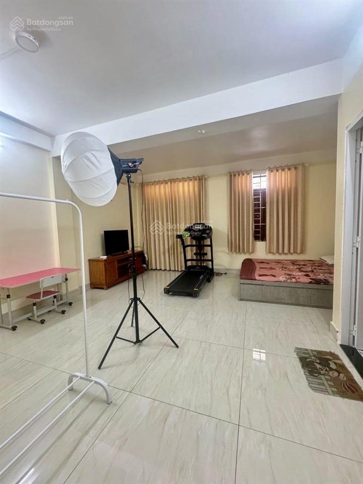 Cực hiếm  lý thường kiệt vách quận 10  nhà 5 tầng  ngang 5.4 khủng  đường xe tải thông  sổ đẹp