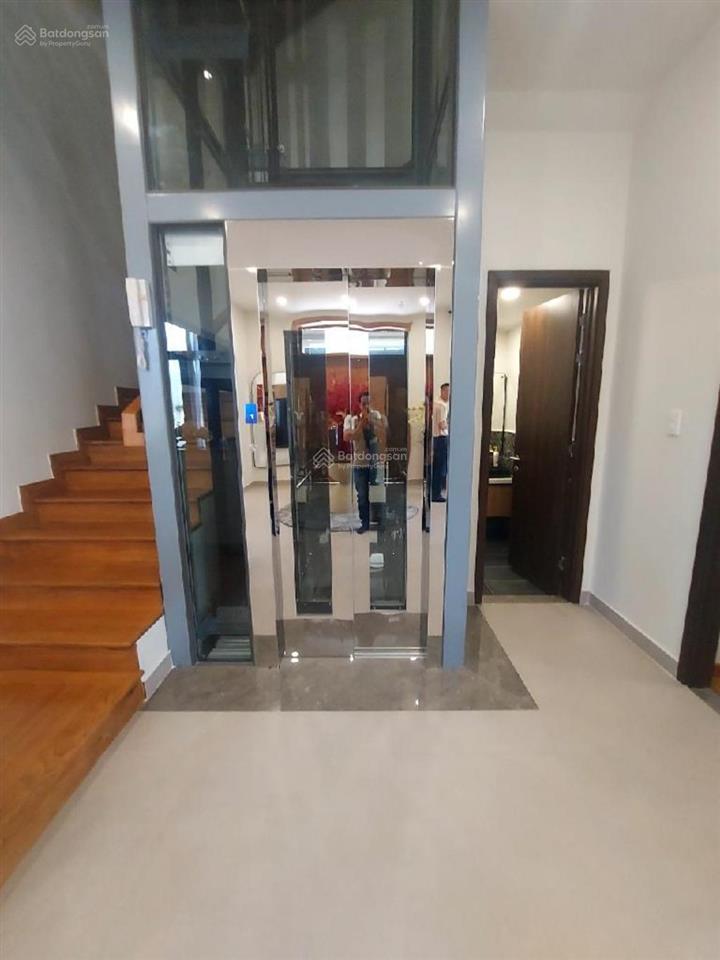 Gấp bán! biệt thự sân vườn đẳng cấp quận 7  1.012m² ngang 15 nở hậu (23.5x53)  ngay lâm văn bền