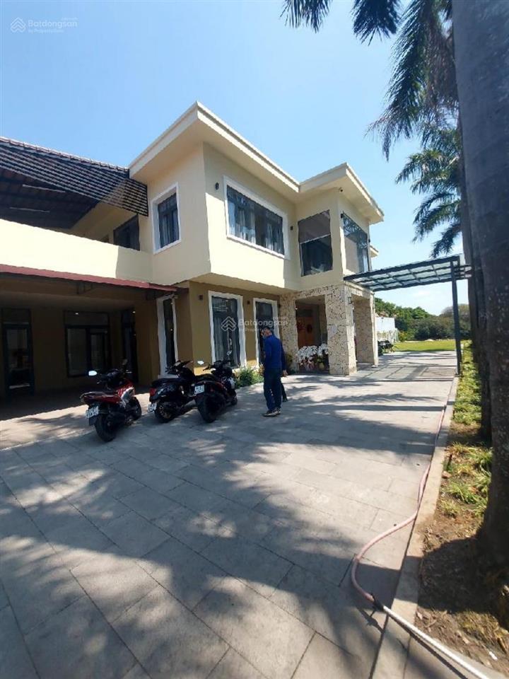 Gấp bán! biệt thự sân vườn đẳng cấp quận 7  1.012m² ngang 15 nở hậu (23.5x53)  ngay lâm văn bền