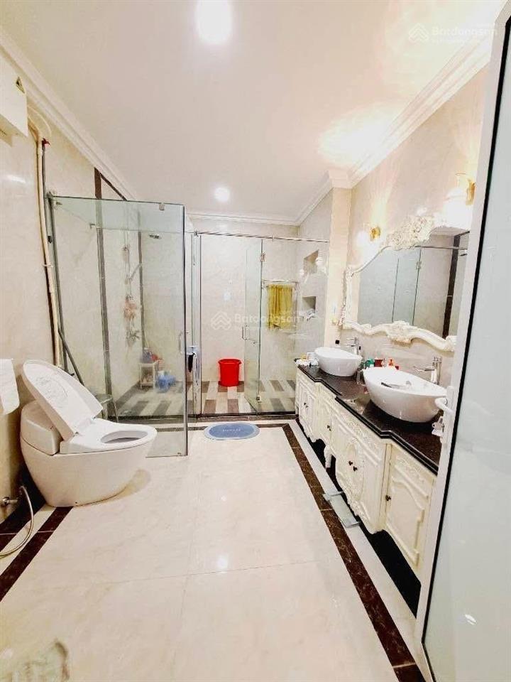 Biệt thự đẳng cấp cạnh lý thường kiệt quận tân bình  325 m² ngang (11x36)  hầm xe  thang máy