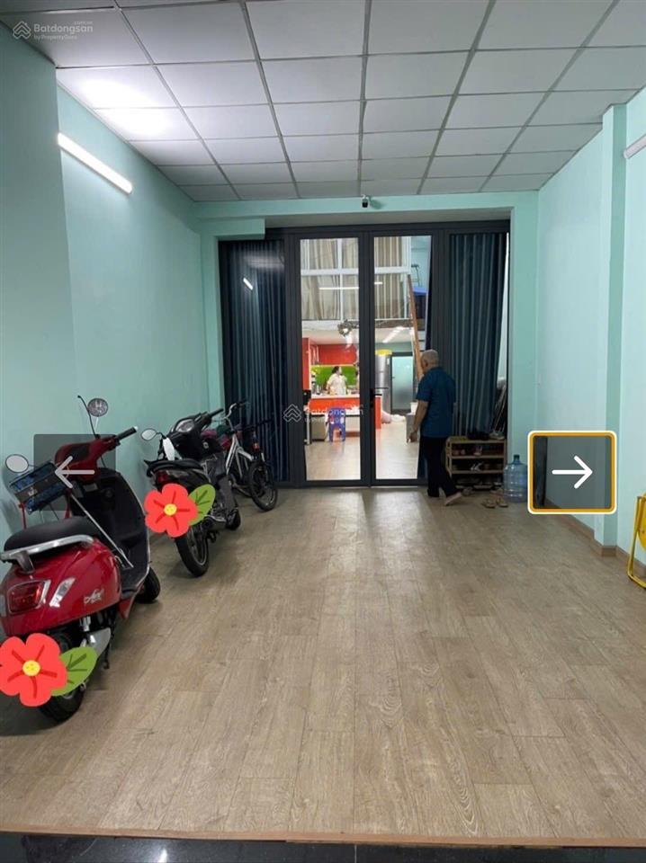Tân bình  mặt tiền ni sư huỳnh liên  73m²(4x18)  đoạn nhộn nhịp nhất  ngay khu bảy hiền