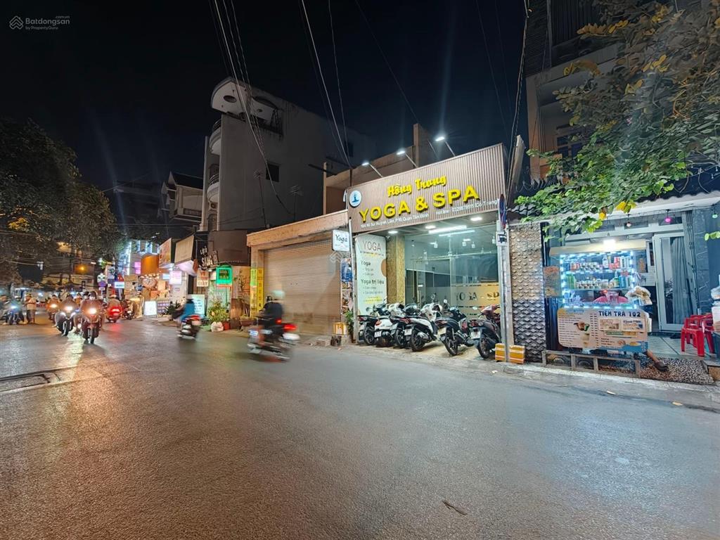 Tân bình  mặt tiền ni sư huỳnh liên  73m²(4x18)  đoạn nhộn nhịp nhất  ngay khu bảy hiền