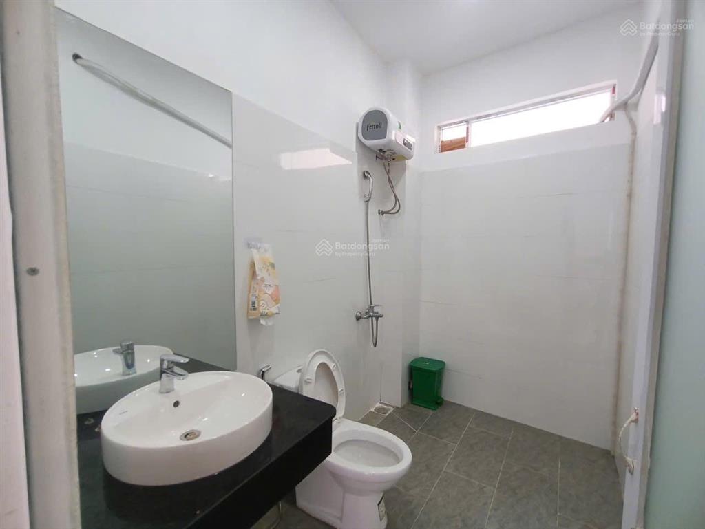 Gấp bán giảm 5,6 tỷ  mặt tiền nguyễn chí thanh quận 10  102m² (5x26)  ngay sân vđ thống nhất