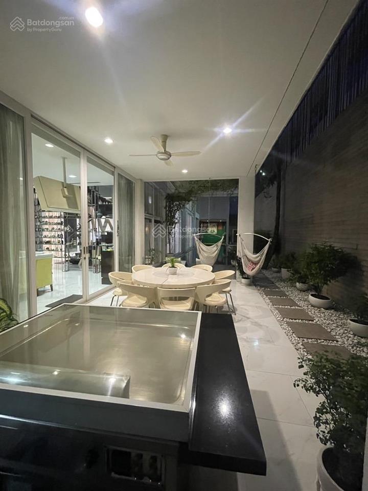 Cực hiếm! biệt thự ngay hoàng văn thụ quận tân bình  750 m²  hầm xe thang máy hồ bơi đầy đủ