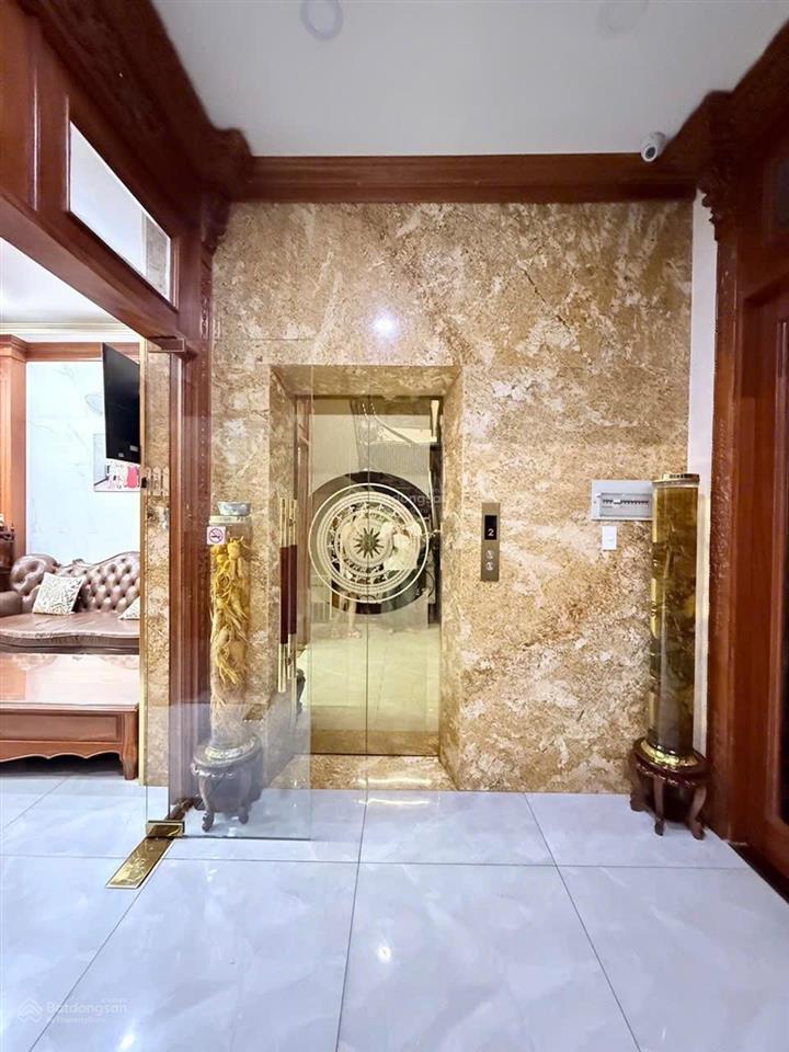 Khu vực chỉ 1 căn biệt thự  ngay lý thường kiệt  nhà mặt phố  ngang 8.4m bề thế