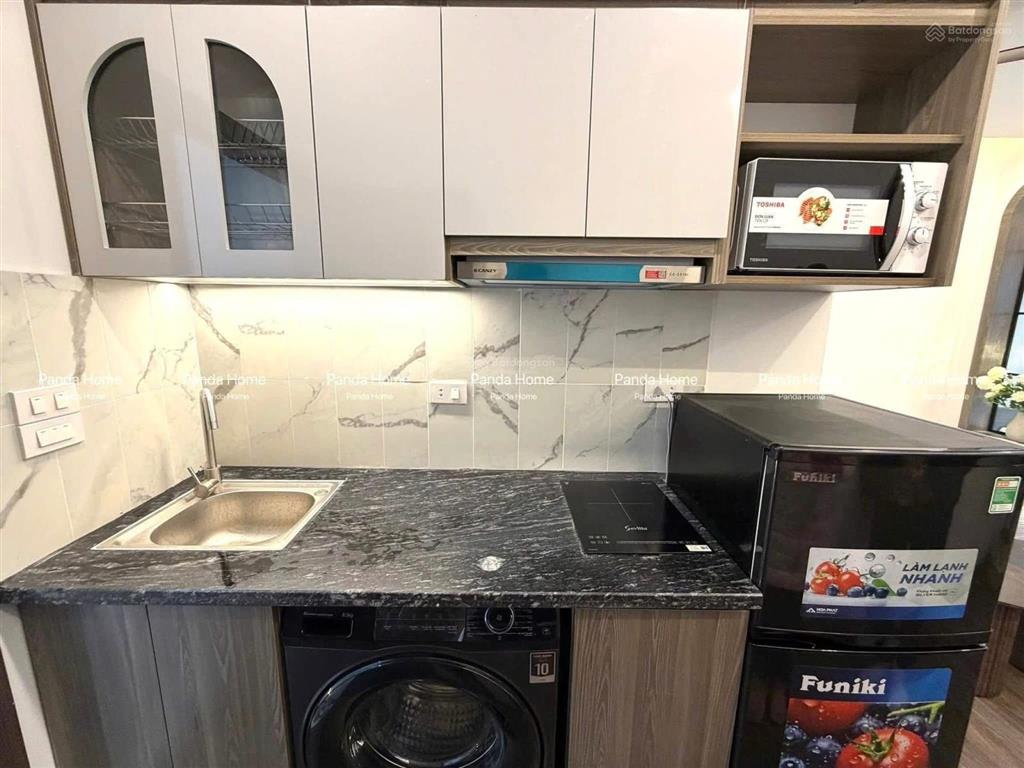 Cho thuê căn hộ studio ban công lớn full nội thất gần sân bay cv hoàng văn thụ quận tân bình