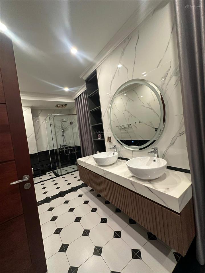 Cho thuê biệt thự song lập ngọc trai  full đồ luxury, có thang máy giá chỉ 40tr/th