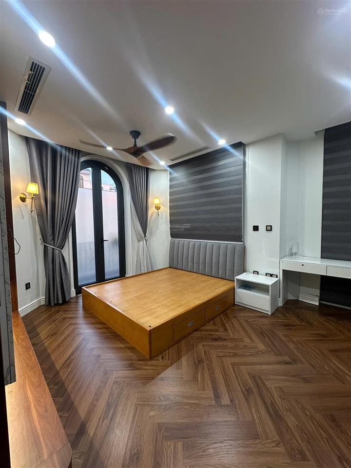 Cho thuê biệt thự song lập ngọc trai  full đồ luxury, có thang máy giá chỉ 40tr/th