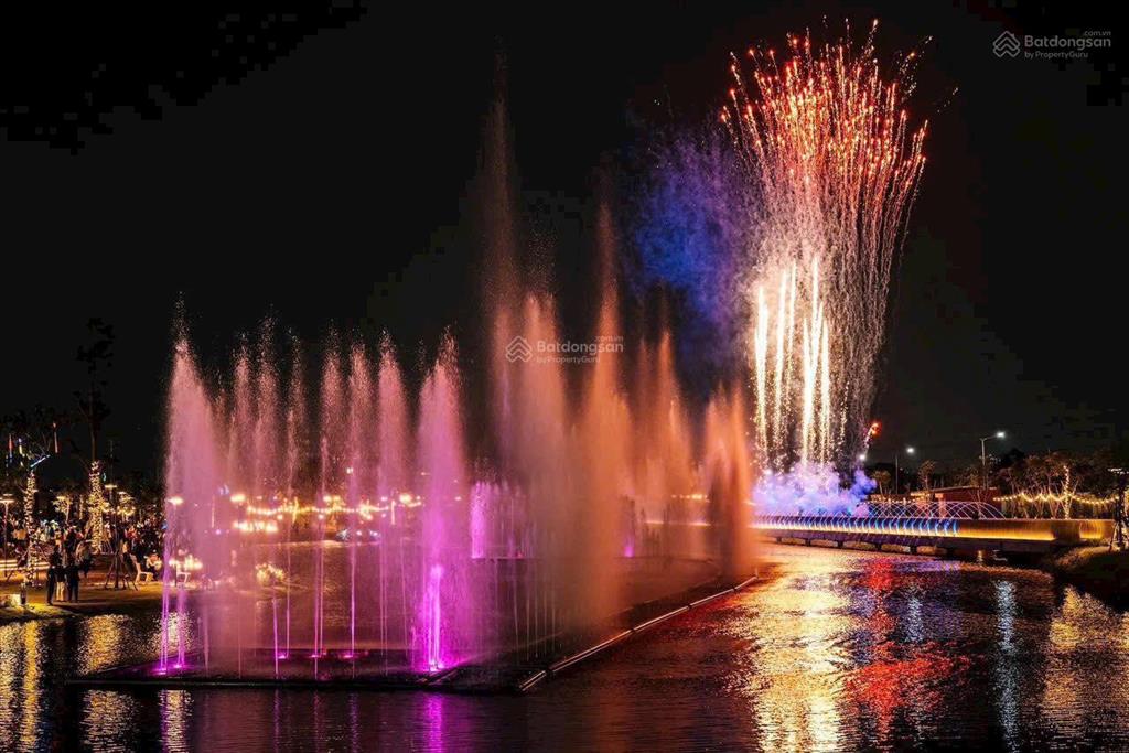 Hiếm ! 3pn trực diện nhạc nước view sông  bến du thuyền chỉ 12,1 tỉ chênh nhẹ masteri park place