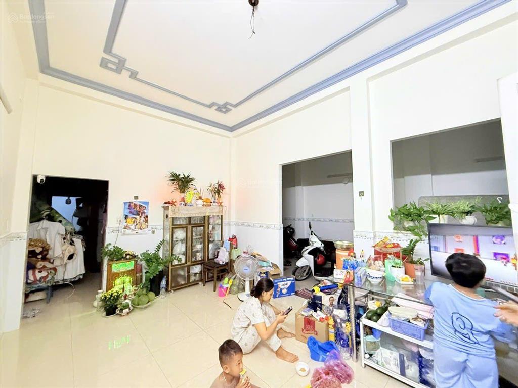 Thạnh lộc 19, q12, ngay chợ cầu đồng  3 tầng, 117m2 8x15m  hxh hẻm thông  chỉ 6,6 tỷ