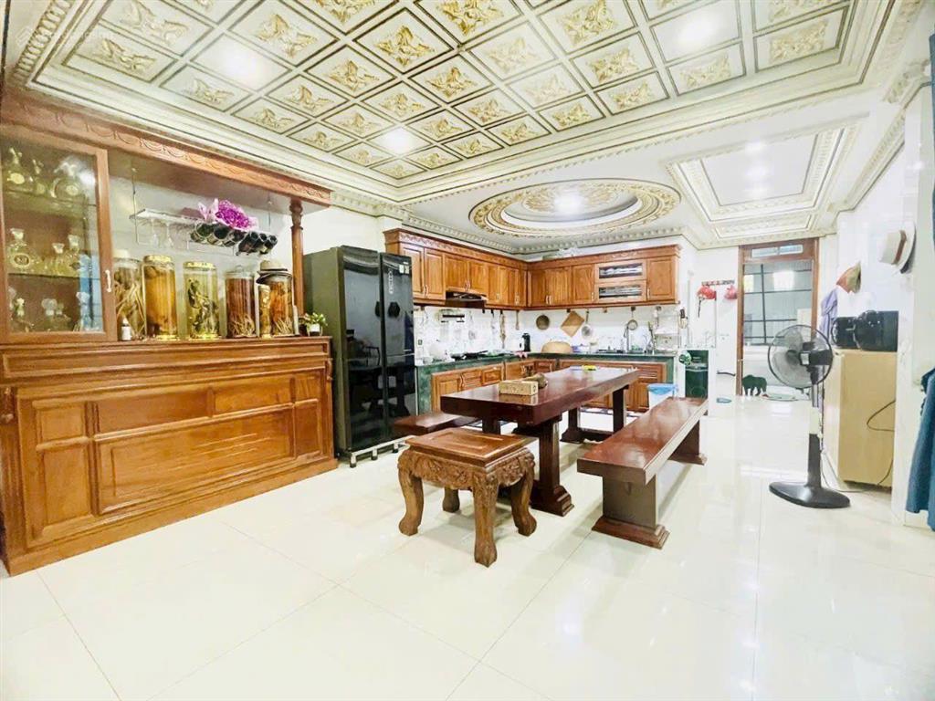 Mặt tiền hiệp thành 13, q12, 4 tầng, 326m2, 6,9x49m  full nội thất xịn  chỉ 19,9 tỷ tl