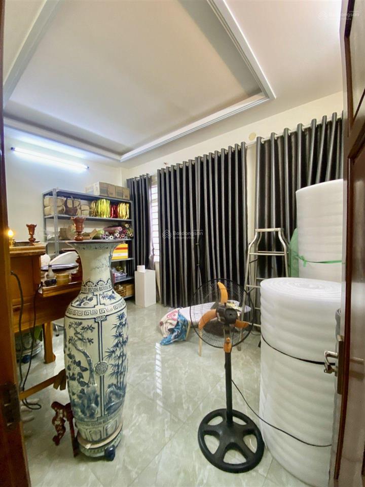 Tân chánh hiệp 3 quận 12 ngay chợ  4 tầng 60m2 4,5x13,5  hxh thông  chỉ 5,8 tỷ