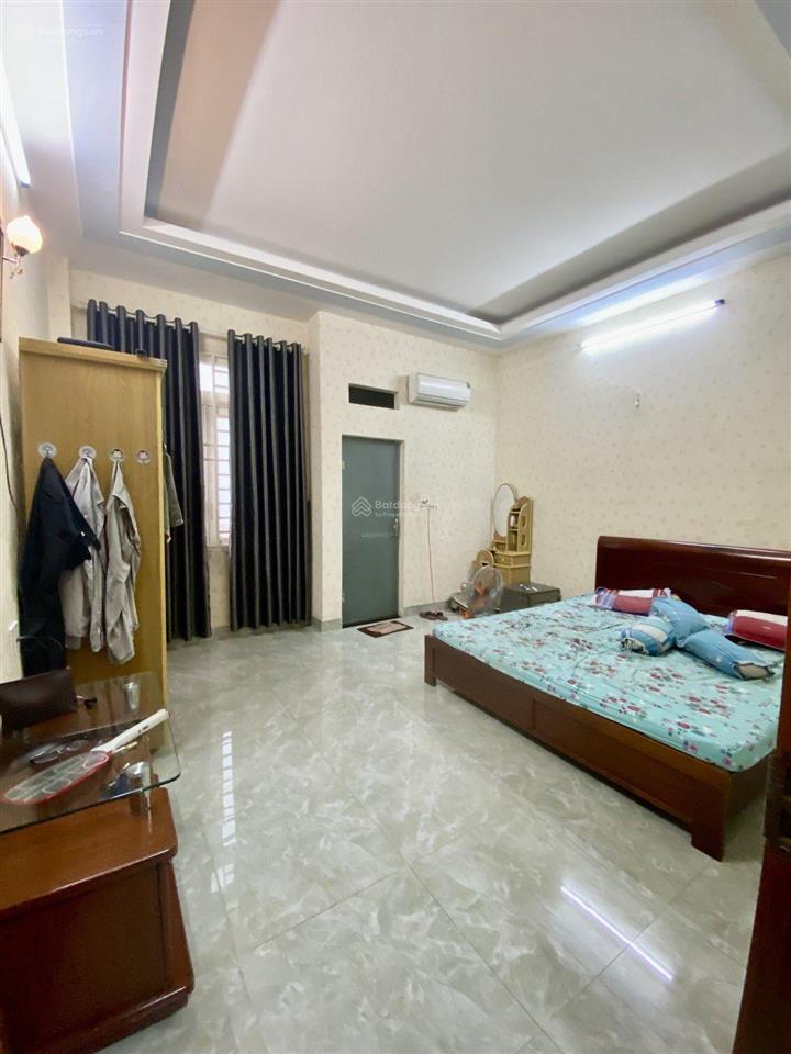 Tân chánh hiệp 3 quận 12 ngay chợ  4 tầng 60m2 4,5x13,5  hxh thông  chỉ 5,8 tỷ