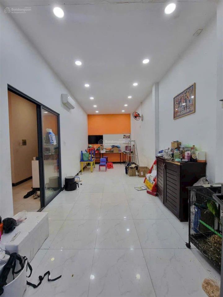 Gấp bán giảm 1,7 tỷ còn 5,9 tỷ  thạnh xuân 25 quận 12  3 tầng 95m2 4,1x21 nỡ hậu  hxt thông.