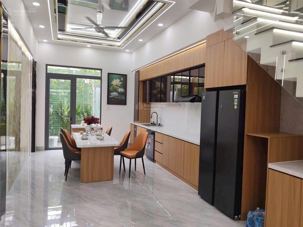 Thạnh xuân 22 quận 12  4 tầng 86m2 4x21,5  full nội thất  hxt thông  chỉ 7,35 tỷ
