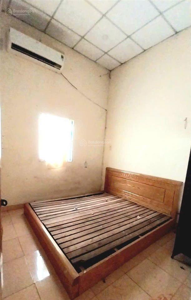 Gấp bán giảm 600tr còn 4,89 tỷ  lê thị riêng, q12  cấp 4, 134m2, 4x33,5m  hxt tránh