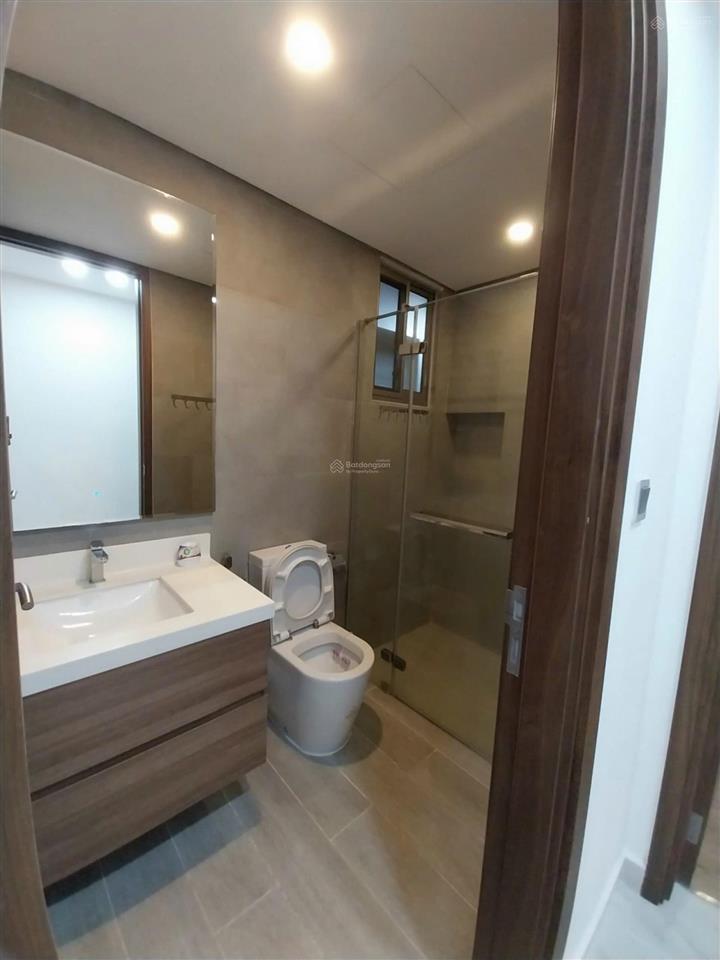 Chủ cần bán gấp ch midtown m7phú mỹ hưng80m2,2pn.giảm sâu8.5 tỷ tl.  0768 727 *** em hải đăng