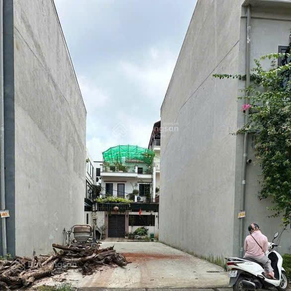 Vị trí đón sóng hạ tầng tại kiều phú  82.6m2  2 mặt tiền