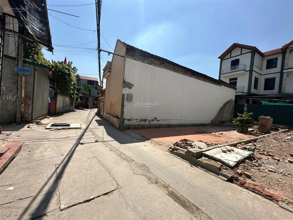 4,x tỷ chính chủ cần bán lô góc trung tâm thị trấn quốc oai  63.2m2  mt 4.9m ô tô