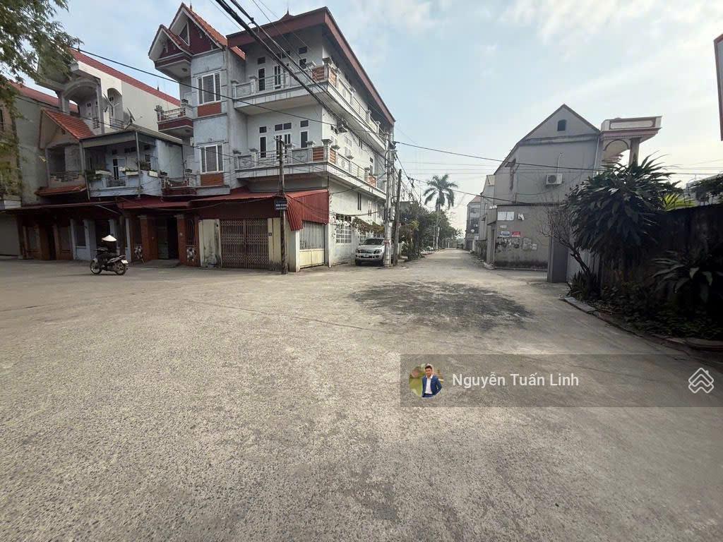 Đất vàng 48m2 lương nỗ, tiên dương  đường 4m ô tô chạy vòng quanh  sát công viên