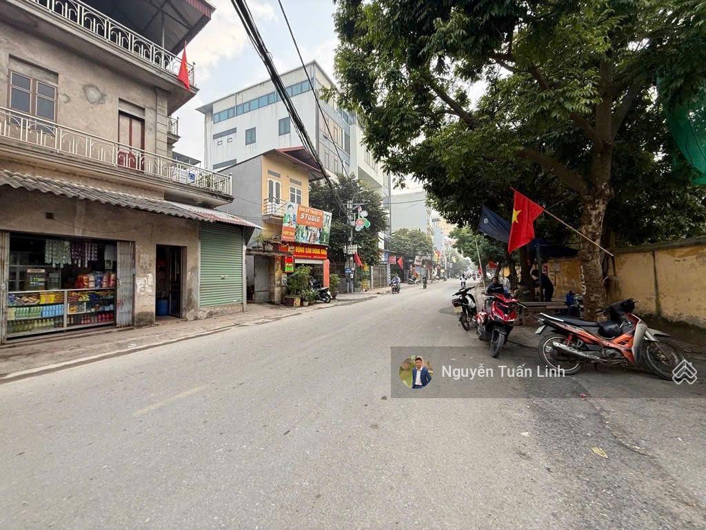 Vip !lô góc 47m2 thôn nhuế, kim chung siêu đẹp  đường thông, ô tô tránh  view hồ điều hoà
