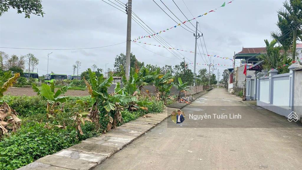 Bán 40m2 đình trung, xuân nộn  toyota camry đậu cửa  ngõ 3m hàng hiếm