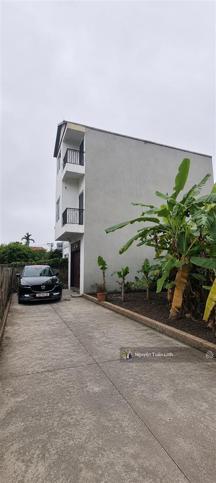 Nhà 3 tầng 41m2  đường gần 4m ô tô đỗ cửa tại đường nhạn, xuân nộn  sát hồ điều hoà