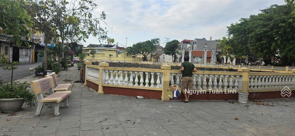 Đất vuông 60m2 đình tràng, dục tú  ngõ thông  sát bìa làng ô tô dừng đỗ