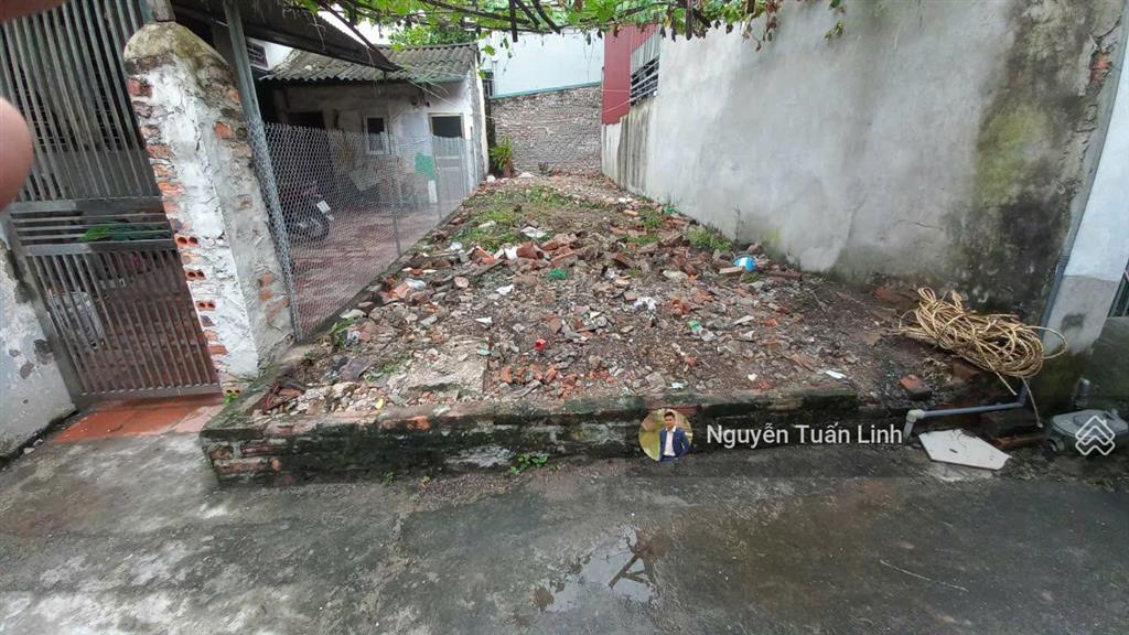 Bán 47m2 đất đô thị thị trấn đông anh  hàng xóm chợ lắp ghép