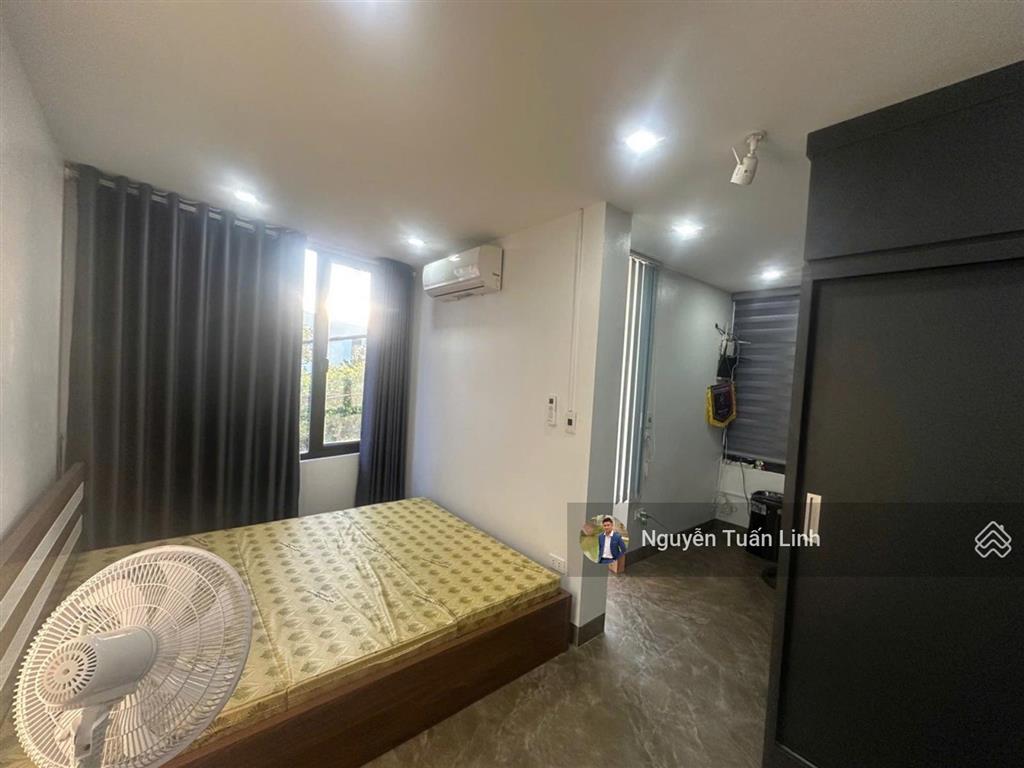 Nhà 3 tầng 40m2  ô tô đỗ cửa, mặt tiền rộng tại nguyên khê, đông anh