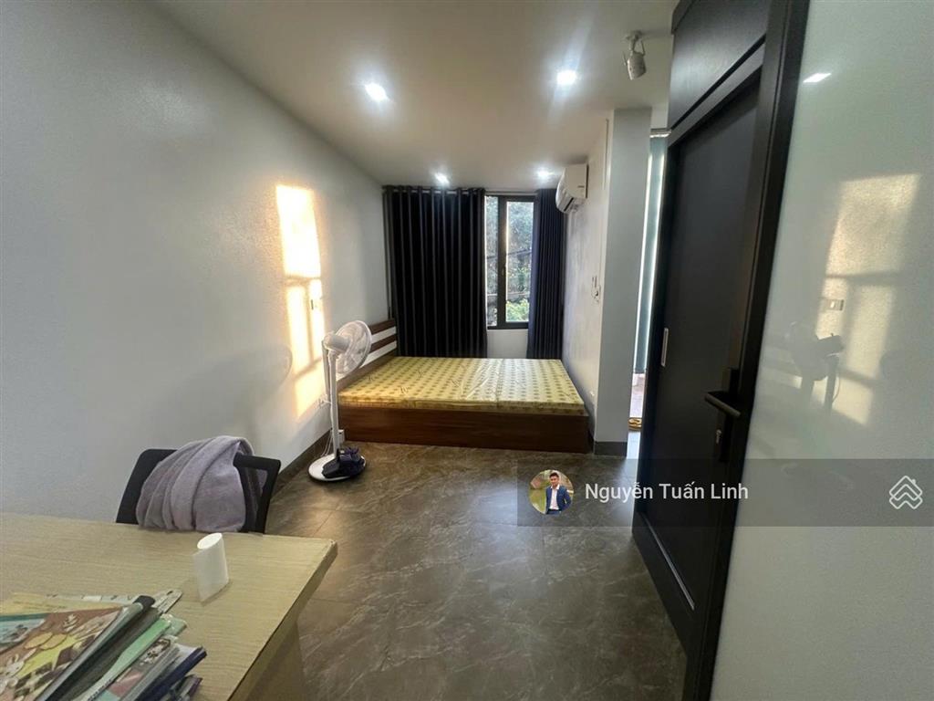 Nhà 3 tầng 40m2  ô tô đỗ cửa, mặt tiền rộng tại nguyên khê, đông anh